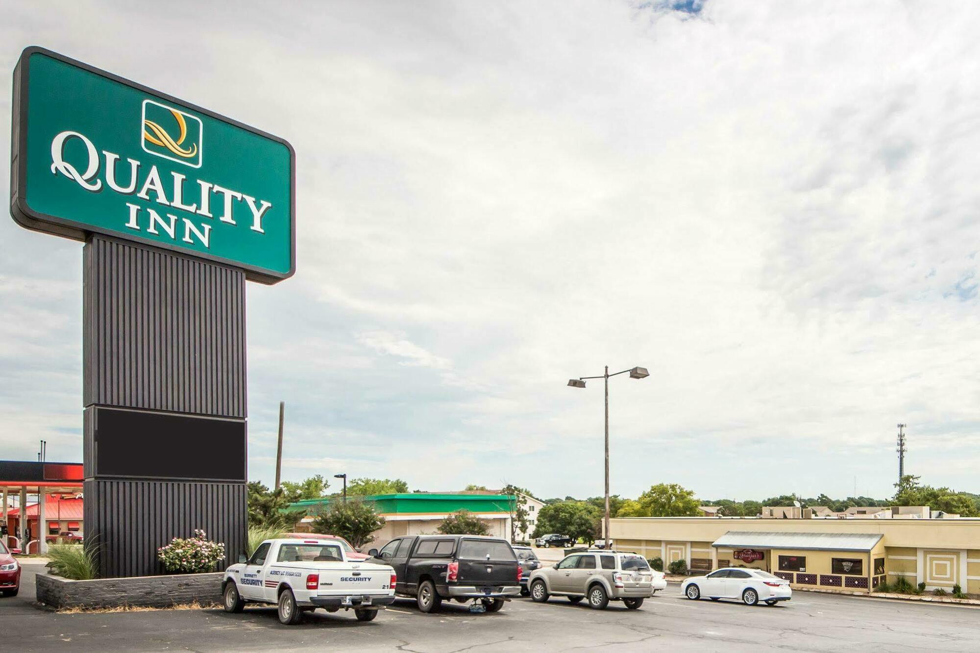 Quality Inn Ponca City Route 77 Exterior foto